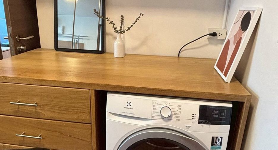 For rent 1 bed condo in Watthana, Bangkok