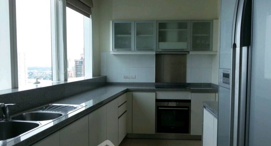 Wohnung zur Miete mit 3 Zimmer in Khlong Toei, Bangkok