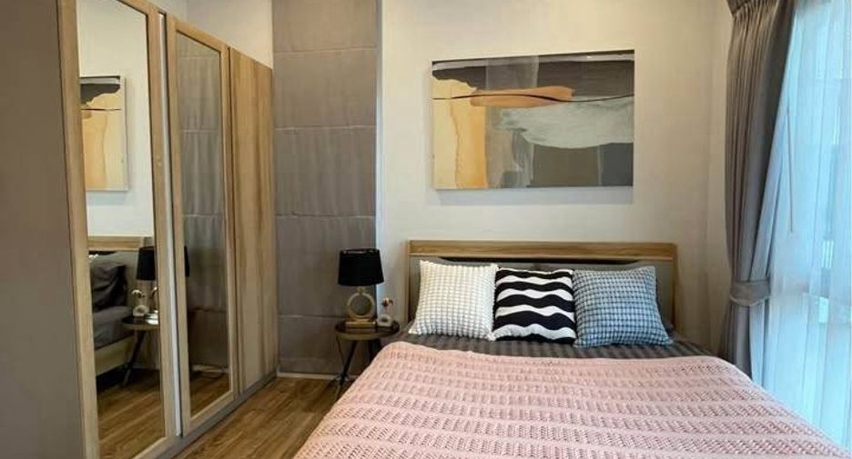 For rent 4 bedrooms house in Bang Kapi, Bangkok