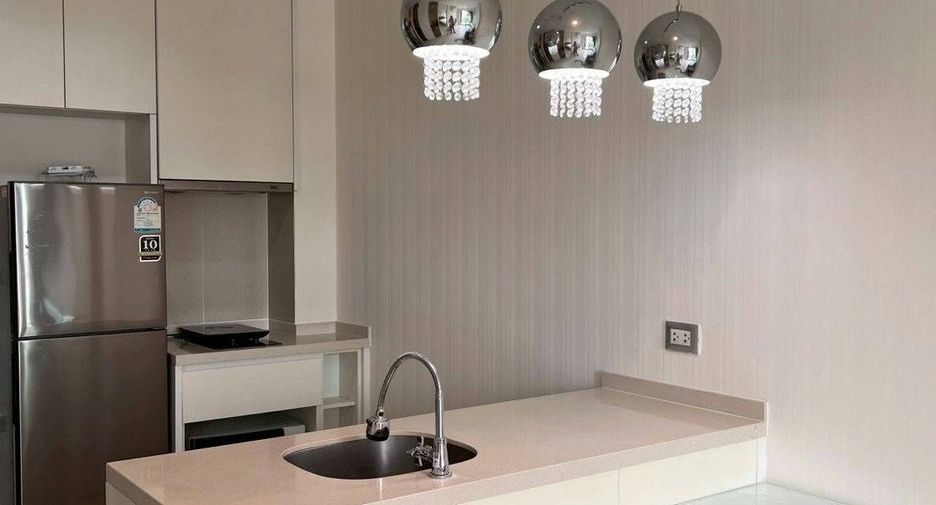 For rent 1 bed condo in Khlong Toei, Bangkok