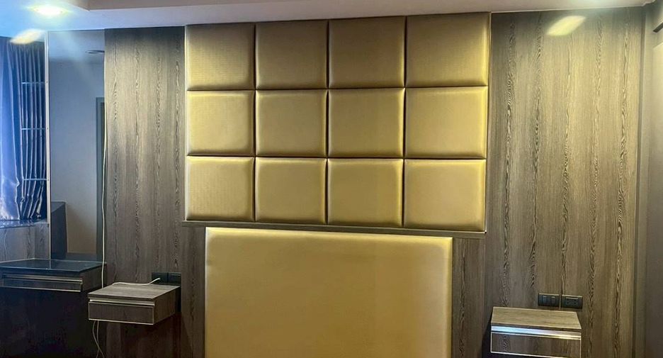 For rent 3 bedrooms condo in Khlong Toei, Bangkok