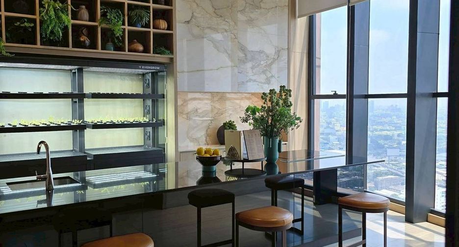 Condo en alquiler de 2 habitaciones en Khlong Toei, Bangkok
