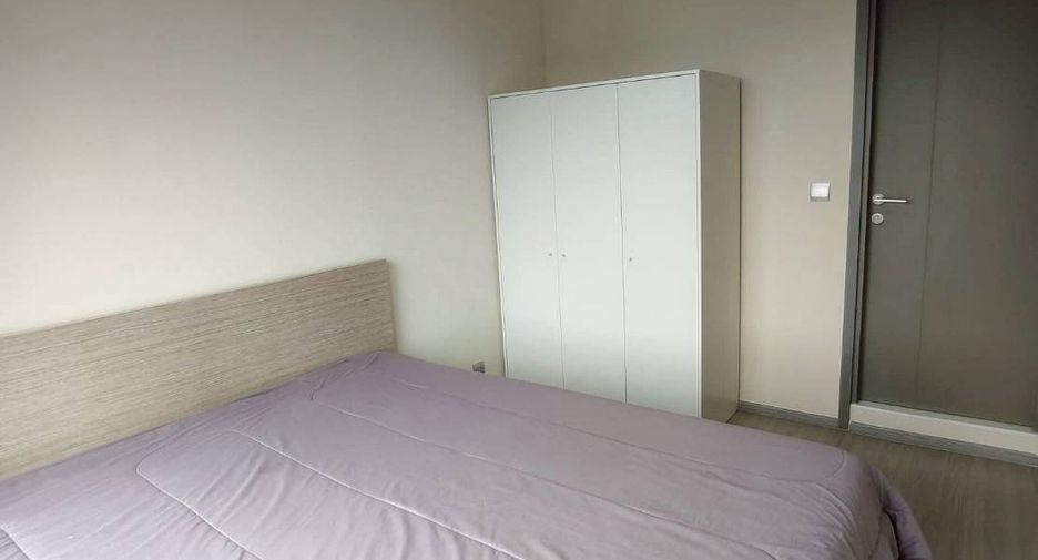 For rent 2 bedrooms condo in Huai Khwang, Bangkok