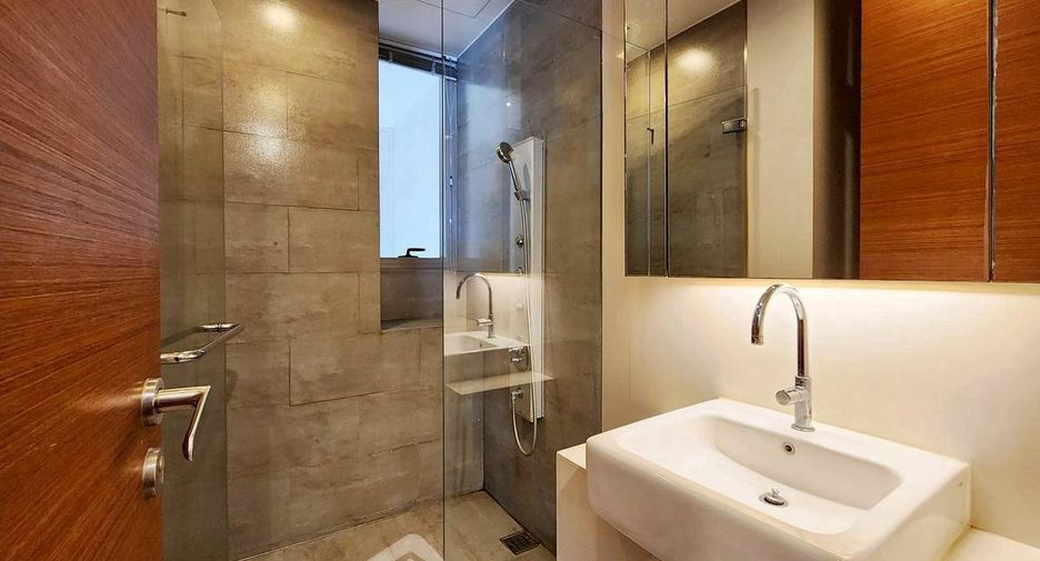 For rent 2 ベッドルーム condo in Khlong Toei, Bangkok