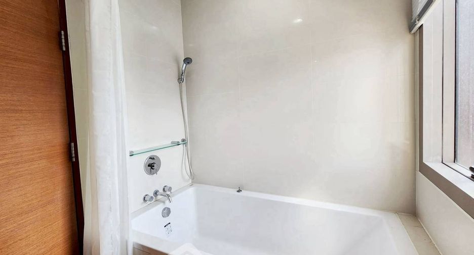 For rent 2 ベッドルーム condo in Khlong Toei, Bangkok