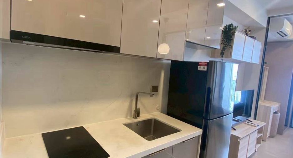 Wohnung zur Miete mit 1 Zimmer in Huai Khwang, Bangkok