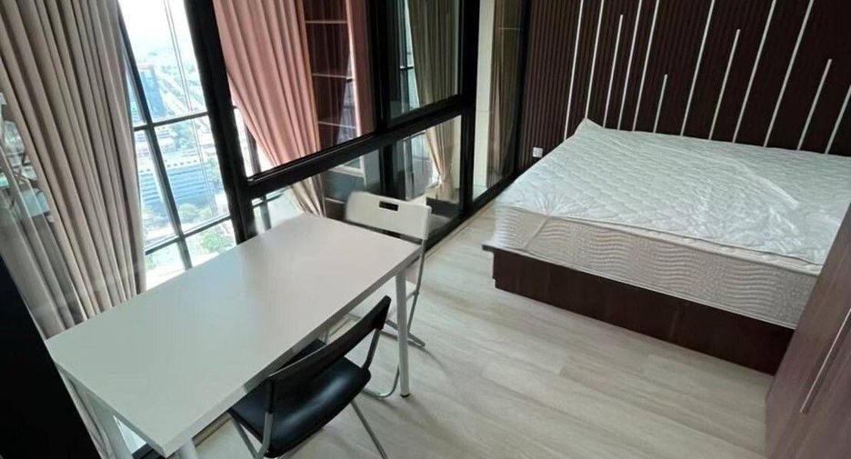 Condo en alquiler de 1 habitaciones en Sathon, Bangkok