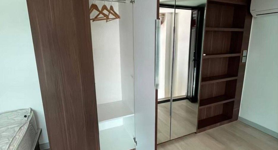 Condo en alquiler de 1 habitaciones en Sathon, Bangkok