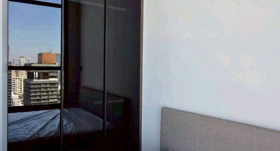 For rent 2 bedrooms condo in Watthana, Bangkok