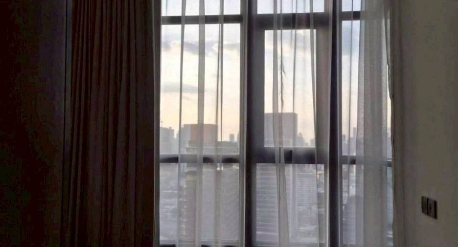 For rent 2 bedrooms condo in Watthana, Bangkok