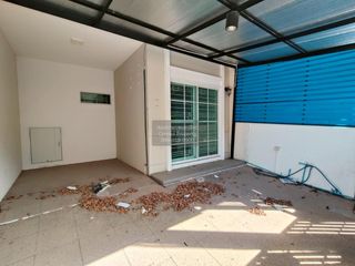 For sale 3 bedrooms townhouse in Mueang Samut Prakan, Samut Prakan