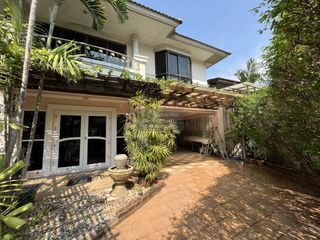 出售 3 卧室 独立屋 在 Phasi Charoen, 曼谷