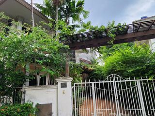 出售 3 卧室 独立屋 在 Phasi Charoen, 曼谷