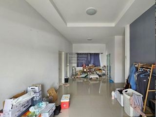 Casa en venta de 3 habitaciones en Phanat Nikhom, Chonburi
