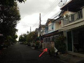 Reihenhaus zum Kauf mit 3 Zimmer in Bang Phli, Samut Prakan