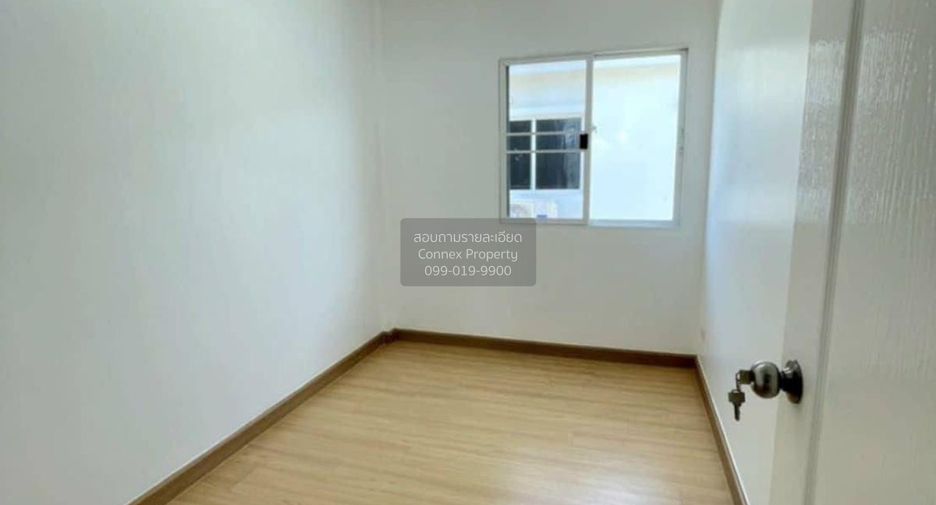 Casa adosada en venta de 3 habitaciones en Bang Phli, Samut Prakan