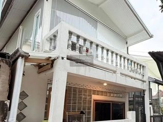 For sale 4 bedrooms house in Bang Khae, Bangkok