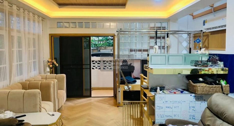 For sale 4 bedrooms house in Bang Khae, Bangkok