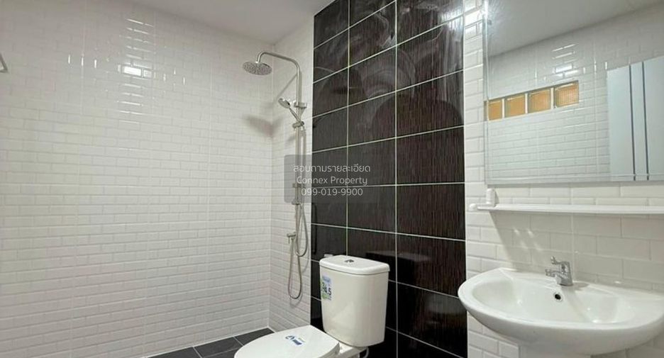 For sale 2 bedrooms townhouse in Pak Kret, Nonthaburi