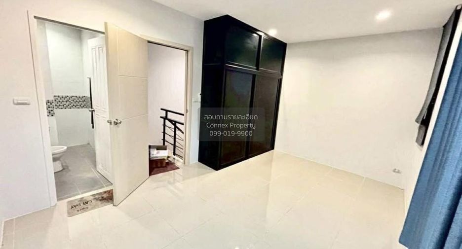 Reihenhaus zum Kauf mit 3 Zimmer in Sam Khok, Pathum Thani