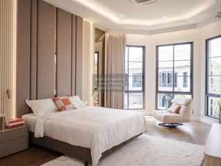 For sale 4 bedrooms house in Bang Kapi, Bangkok