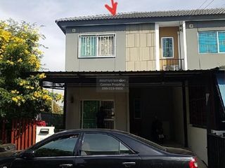 For sale 3 bedrooms townhouse in Mueang Samut Prakan, Samut Prakan
