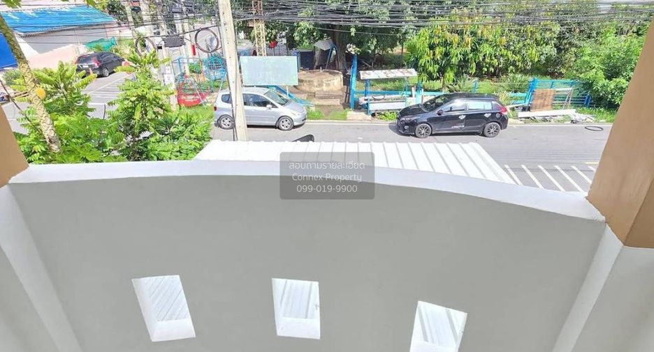 For sale 2 bedrooms townhouse in Sai Noi, Nonthaburi