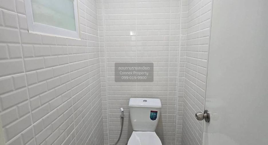 For sale 2 bedrooms townhouse in Sai Noi, Nonthaburi