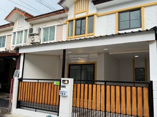 For sale 3 ベッドルーム townhouse in Bang Kruai, Nonthaburi