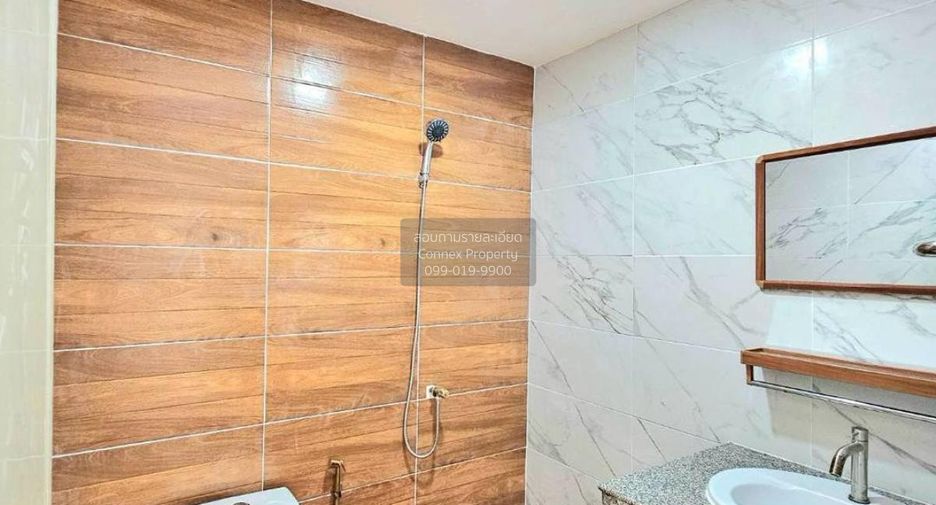For sale 2 bedrooms townhouse in Bang Bua Thong, Nonthaburi