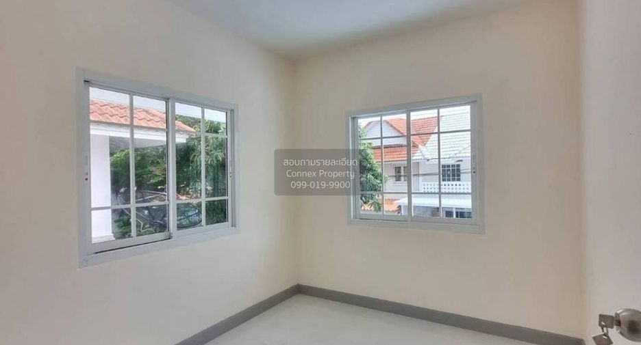 Casa adosada en venta de 4 habitaciones en Bang Yai, Nonthaburi