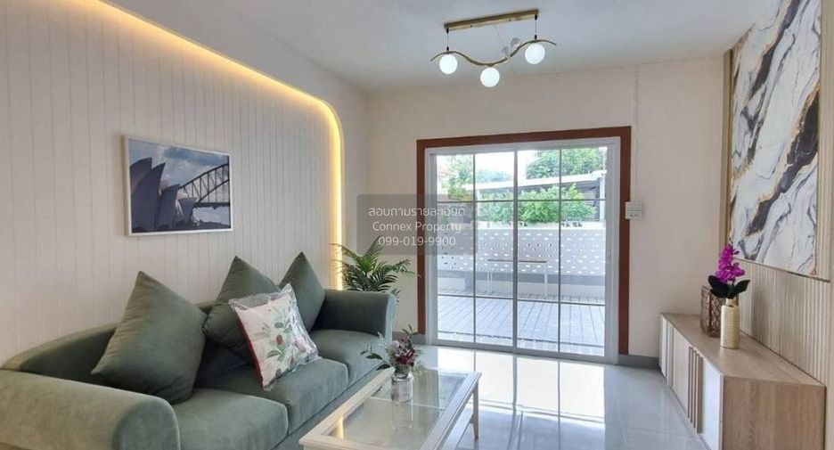 Casa adosada en venta de 4 habitaciones en Bang Yai, Nonthaburi