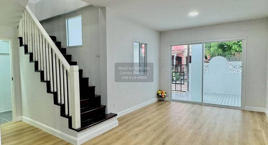 For sale 4 bedrooms townhouse in Sai Noi, Nonthaburi