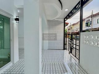For sale 4 bedrooms townhouse in Sai Noi, Nonthaburi