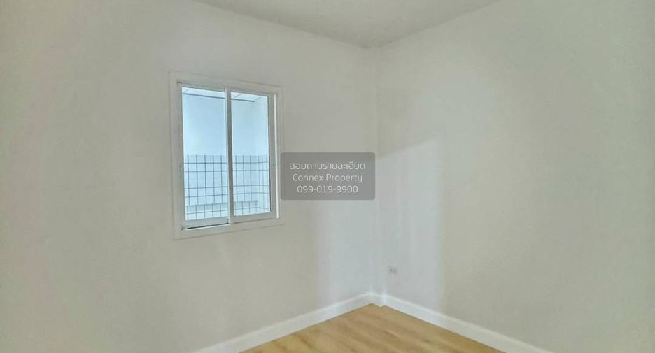 For sale 4 bedrooms townhouse in Sai Noi, Nonthaburi