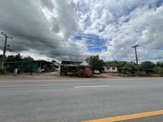 出售 1 卧室 土地 在 Mueang Phichit, Phichit