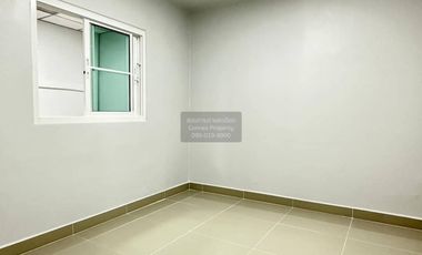 Reihenhaus zum Kauf mit 2 Zimmer in Bang Bua Thong, Nonthaburi