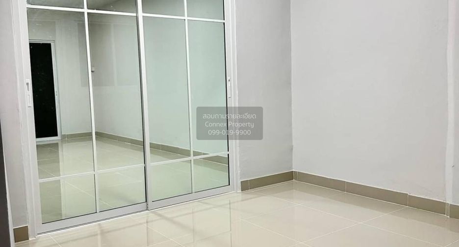 Reihenhaus zum Kauf mit 5 Zimmer in Bang Bua Thong, Nonthaburi