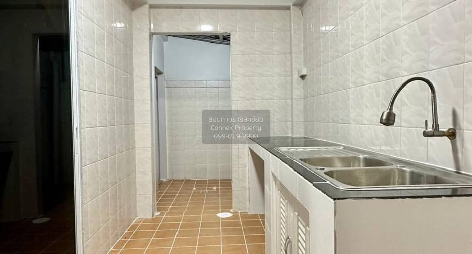 Reihenhaus zum Kauf mit 5 Zimmer in Bang Bua Thong, Nonthaburi