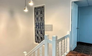 Reihenhaus zum Kauf mit 5 Zimmer in Bang Bua Thong, Nonthaburi