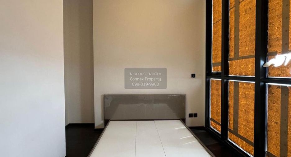 For sale 3 bedrooms condo in Watthana, Bangkok