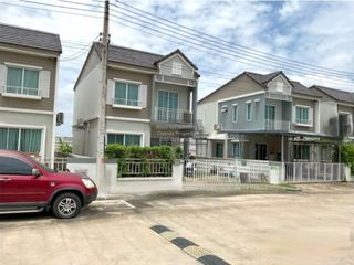 出售 3 卧室 联排别墅 在 Lam Luk Ka, Pathum Thani