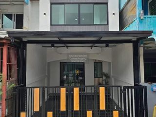 For sale 2 bedrooms townhouse in Sai Noi, Nonthaburi