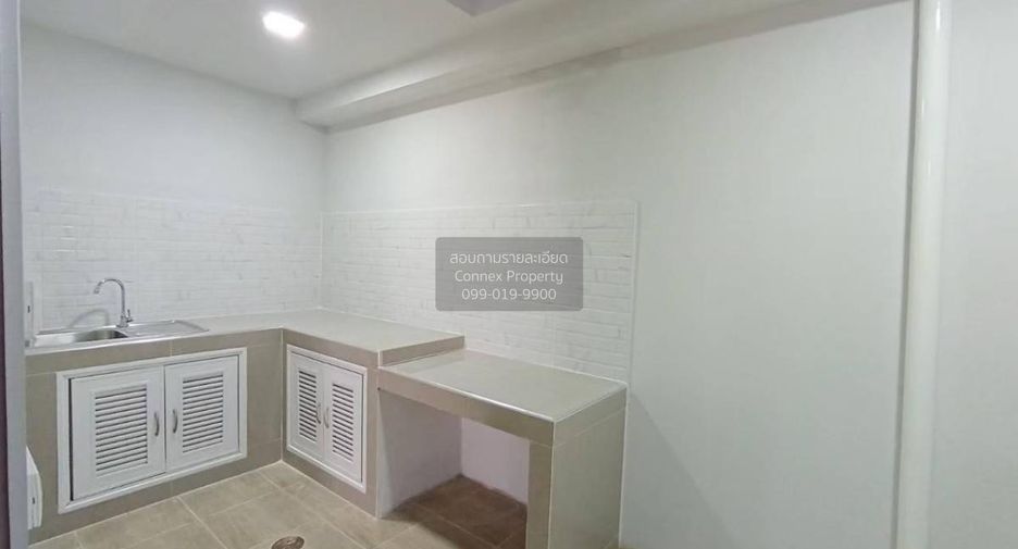 出售 3 卧室 联排别墅 在 Bang Yai, Nonthaburi