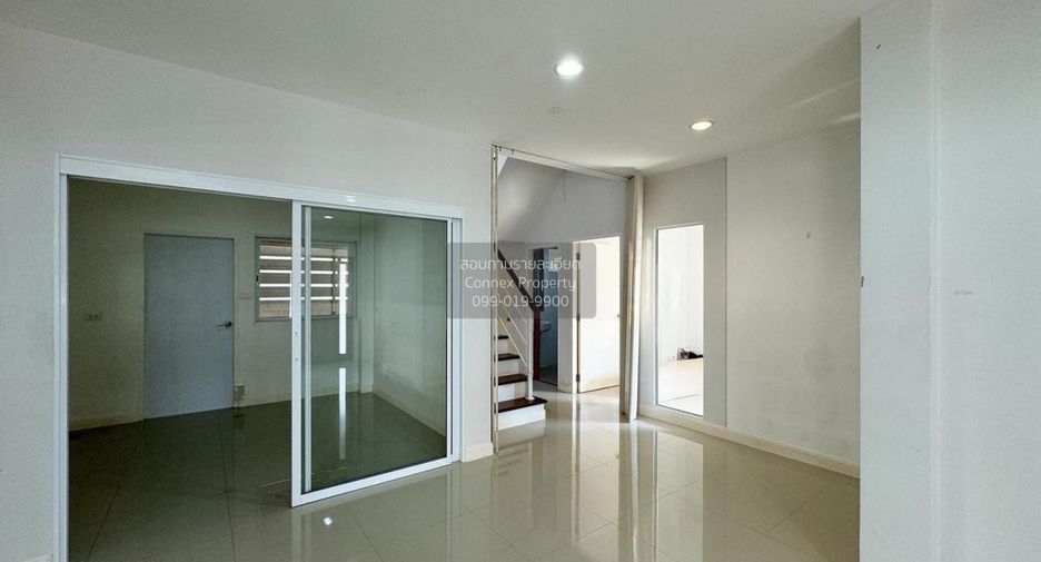Casa en venta de 4 habitaciones en Min Buri, Bangkok