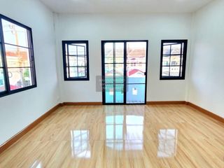 For sale 2 bedrooms townhouse in Sai Noi, Nonthaburi