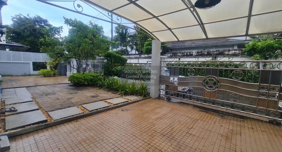 For sale 4 ベッドルーム house in Lat Krabang, Bangkok