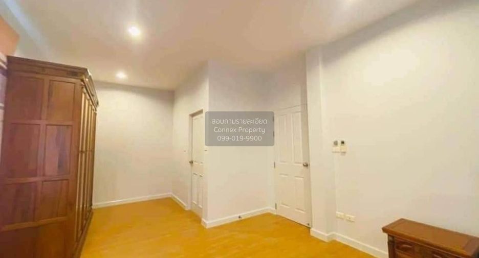 For sale 3 ベッドルーム house in Lat Krabang, Bangkok