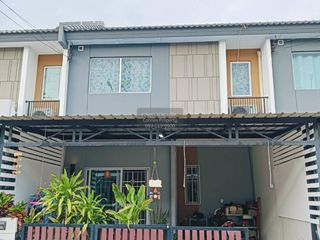 For sale 3 bedrooms townhouse in Mueang Samut Sakhon, Samut Sakhon