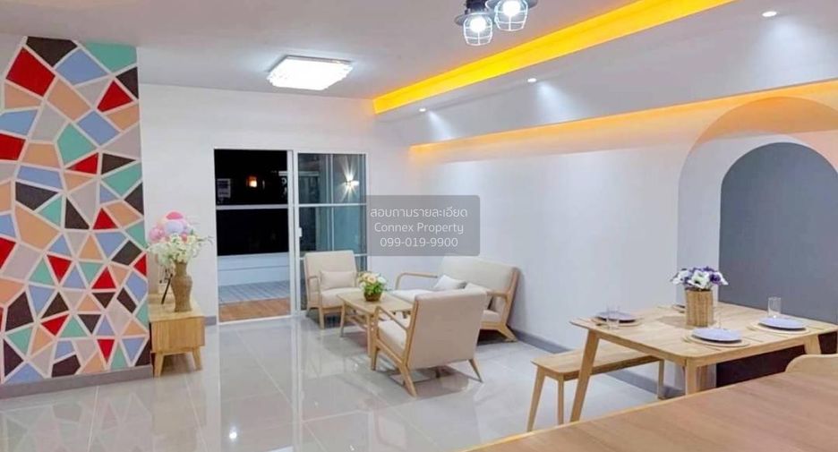Casa adosada en venta de 3 habitaciones en Nong Khaem, Bangkok